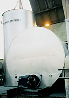 RW storage tank with heater image